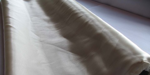 Satin Stoff 140 cm x 10 m Farbauswahl - blickdichter Dekostoff aus Satin champagner